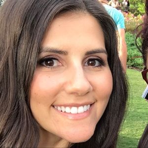 Meet your Posher, Candice